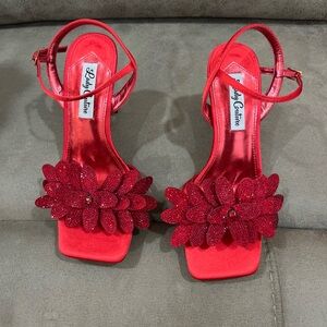New Lady Couture Lori Sandal 2” Heel in Red Holiday Party Size 7